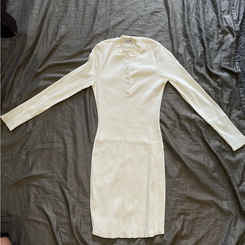 New Cream color dress for fall/winter brand Fashion Nova. Never used